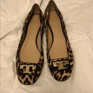 Tory Burch cheetah shoes size 10